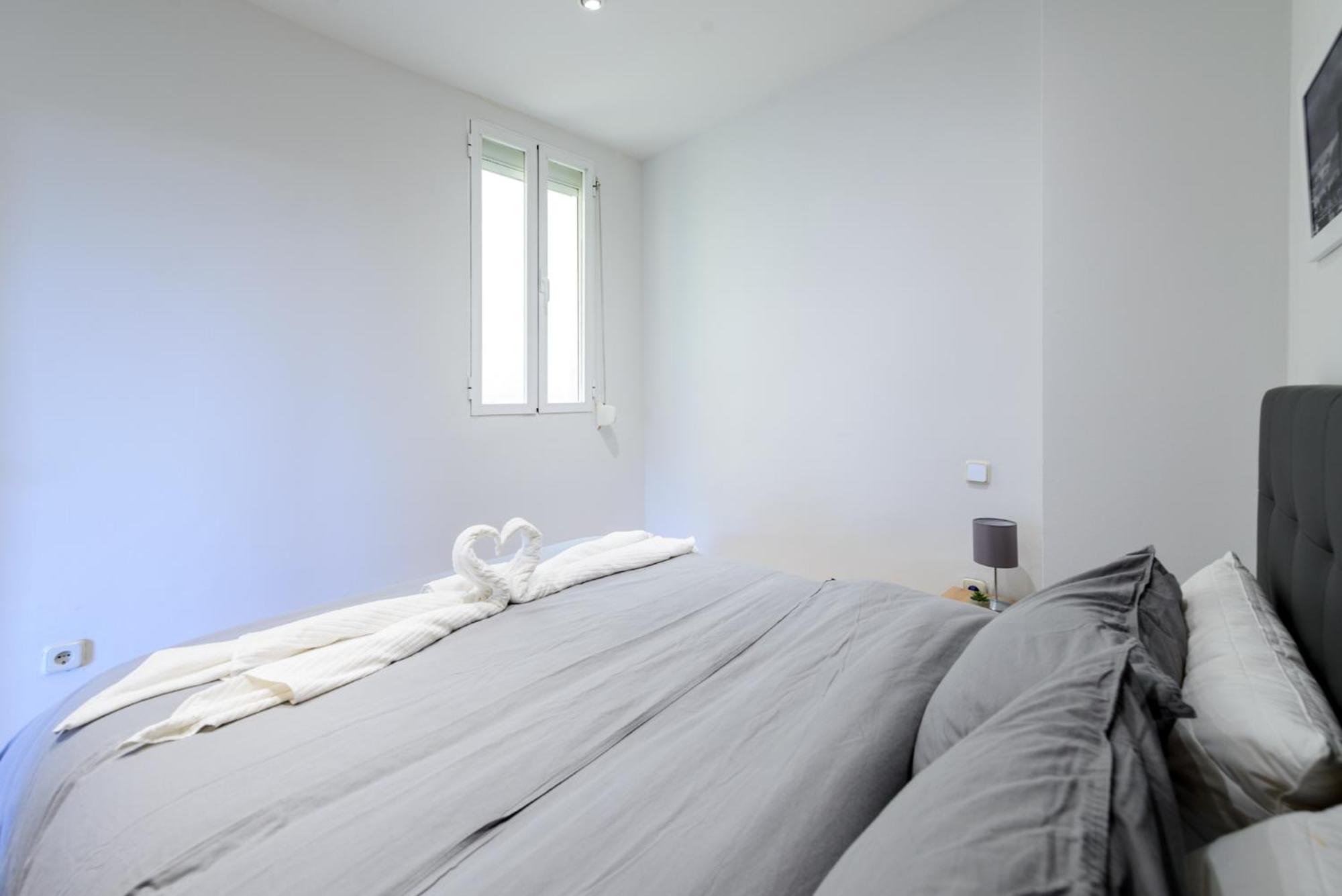 Amplio Piso En Madrid Centro Con Vistas Al Templo De Debod Apartamento Exterior foto
